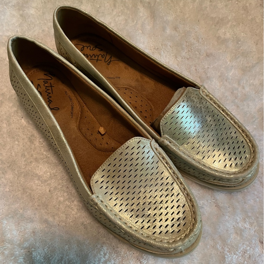 Natural Soul Gold Metallic Shoes Size 8.5